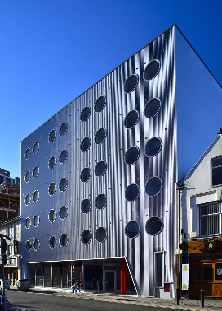 Dynamic Content Image